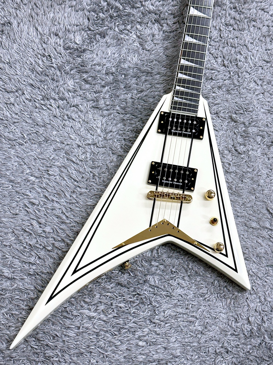 美品!! jackson ランディV プロシリーズ - エレキギター