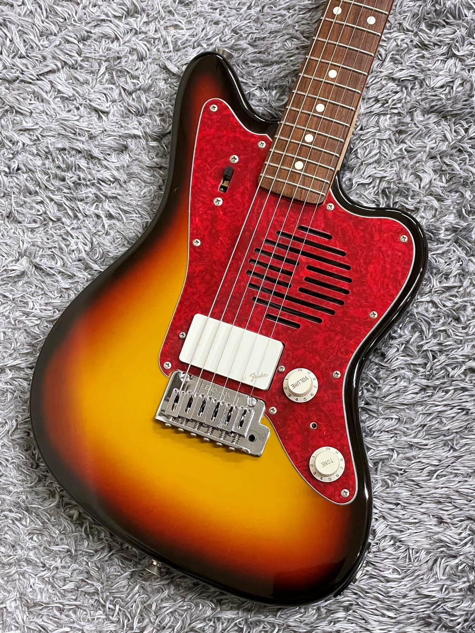 Fender Japan ST-CHAMP10 スピーカー内蔵ミニギター - 弦楽器、ギター