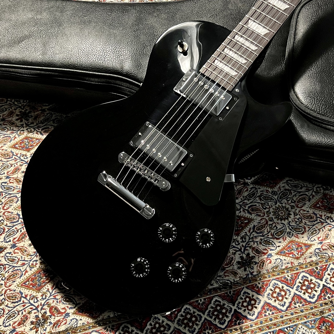 Gibson Les Paul Studio Ebony（新品/送料無料）【楽器検索デジマート】