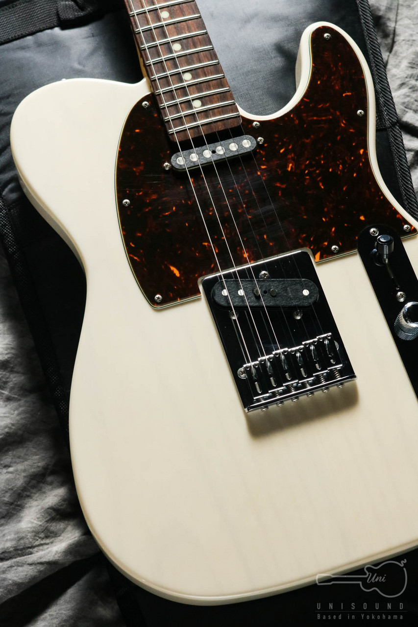 シェクター ウォルナット・ボディとFender Japan メイプルネック