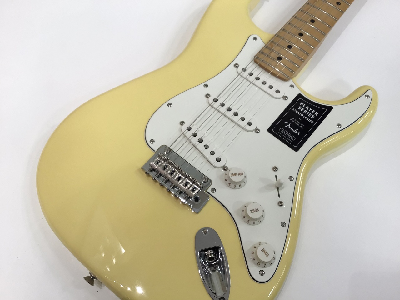 Fender Player Stratocaster / Buttercream（新品/送料無料）【楽器