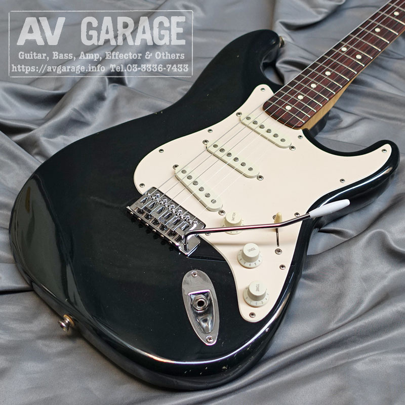 Fender mexico Stratocaster 94年製トラスロッドは左右動き効きます