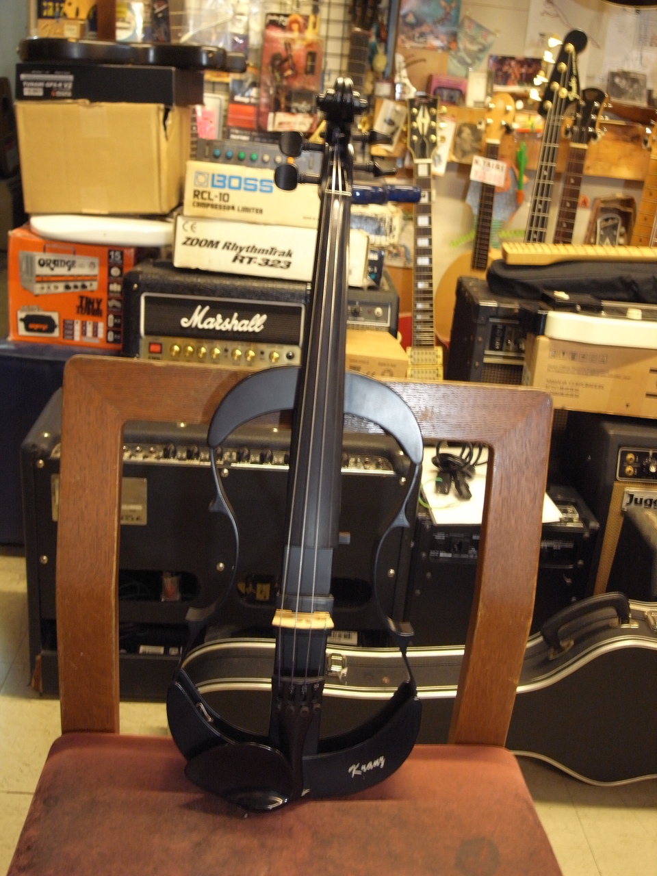 低価正規品エレキバイオリン Kranz EV-80 弦楽器