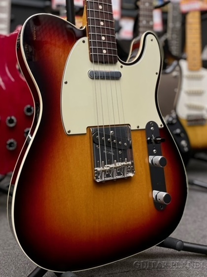 Fender American Vintage '62 Custom Telecaster -3-Color Sunburst