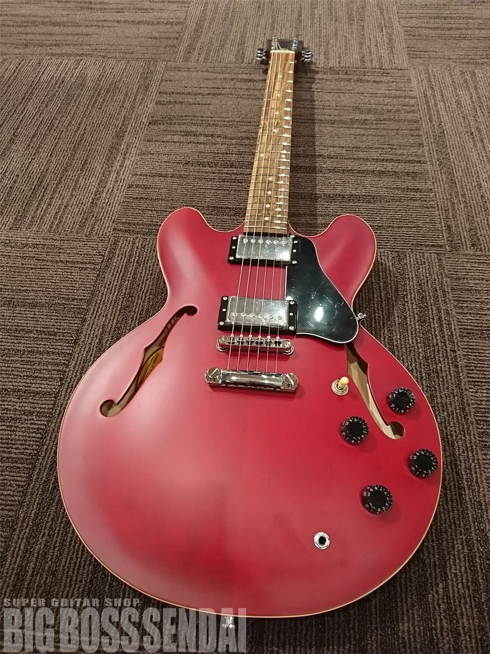 Amazon.com: SKB 62 Jaguar Jazzmaster Style Electric Guitar
