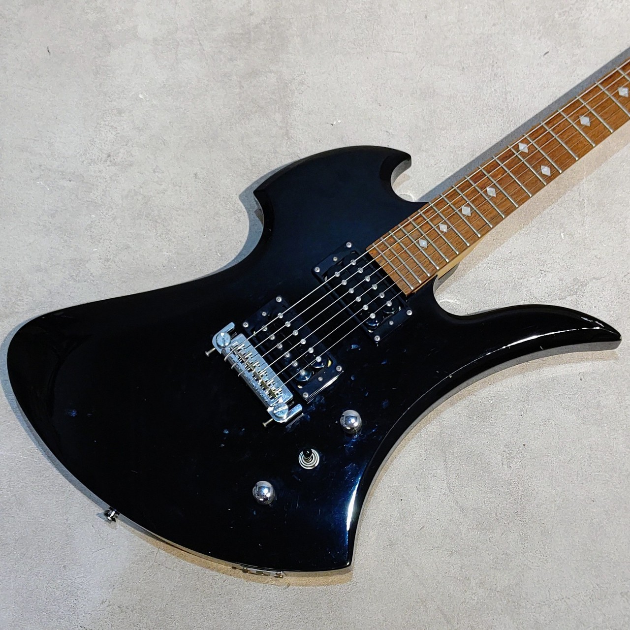 B.C.Rich ■　B.C. RICH　B.C.リッチ　■　日本製？　MOCKING BIRD　モッキンバード　難あり