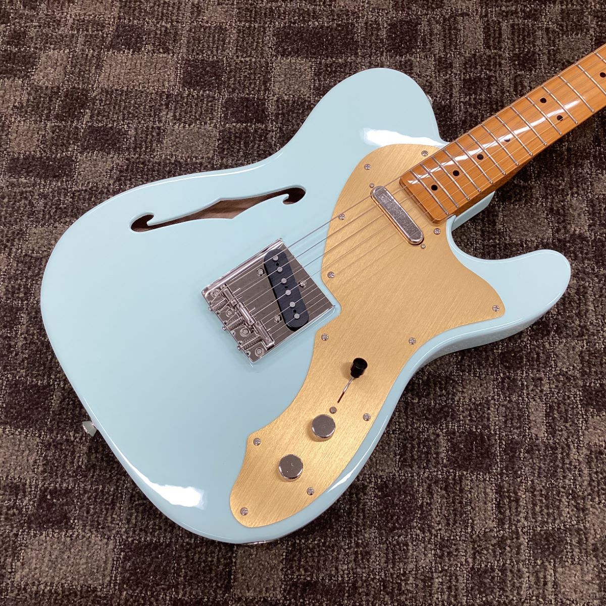 Squier by Fender FSR Classic Vibe '60s Telecaster Thinline Sonic