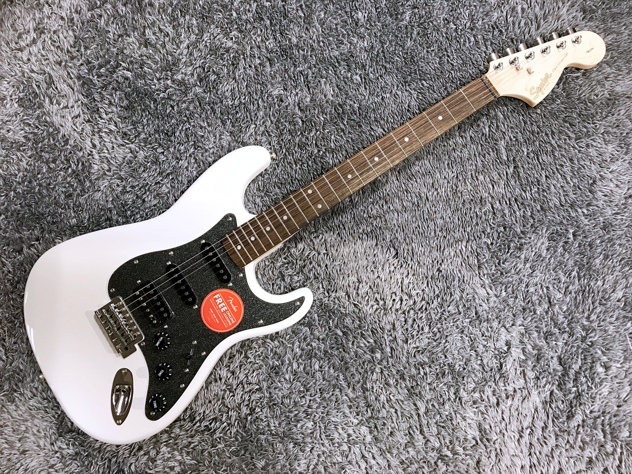 squier affinity stratocaster hss olympic white