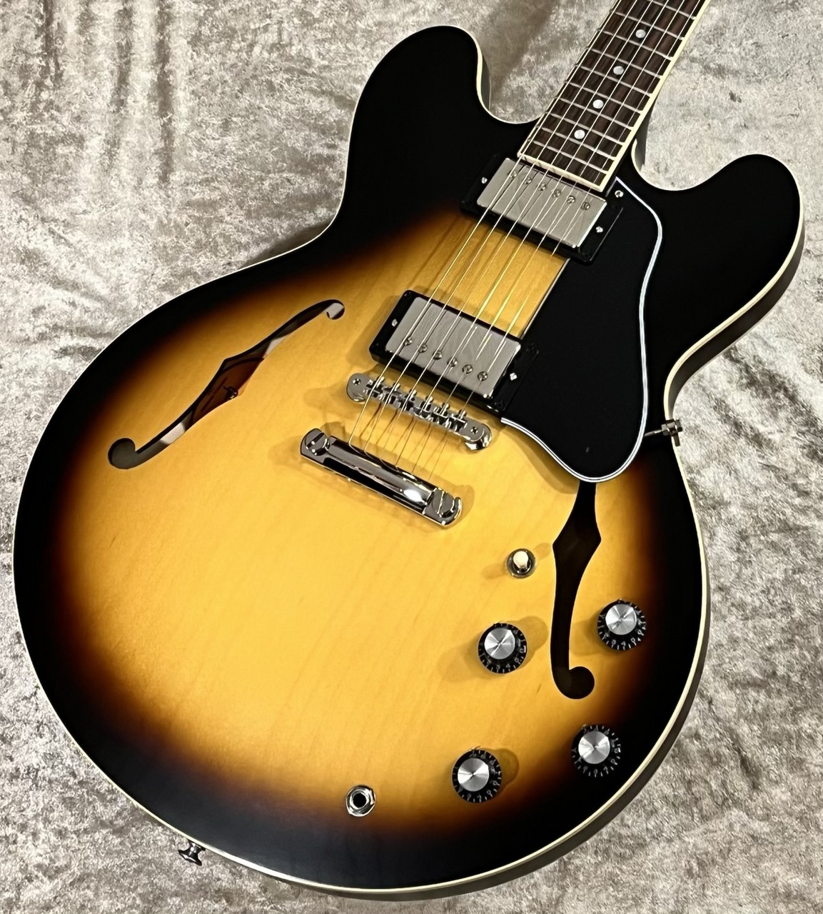 Gibson 【NEW】ES-335 Satin Vintage Burst sn206730169