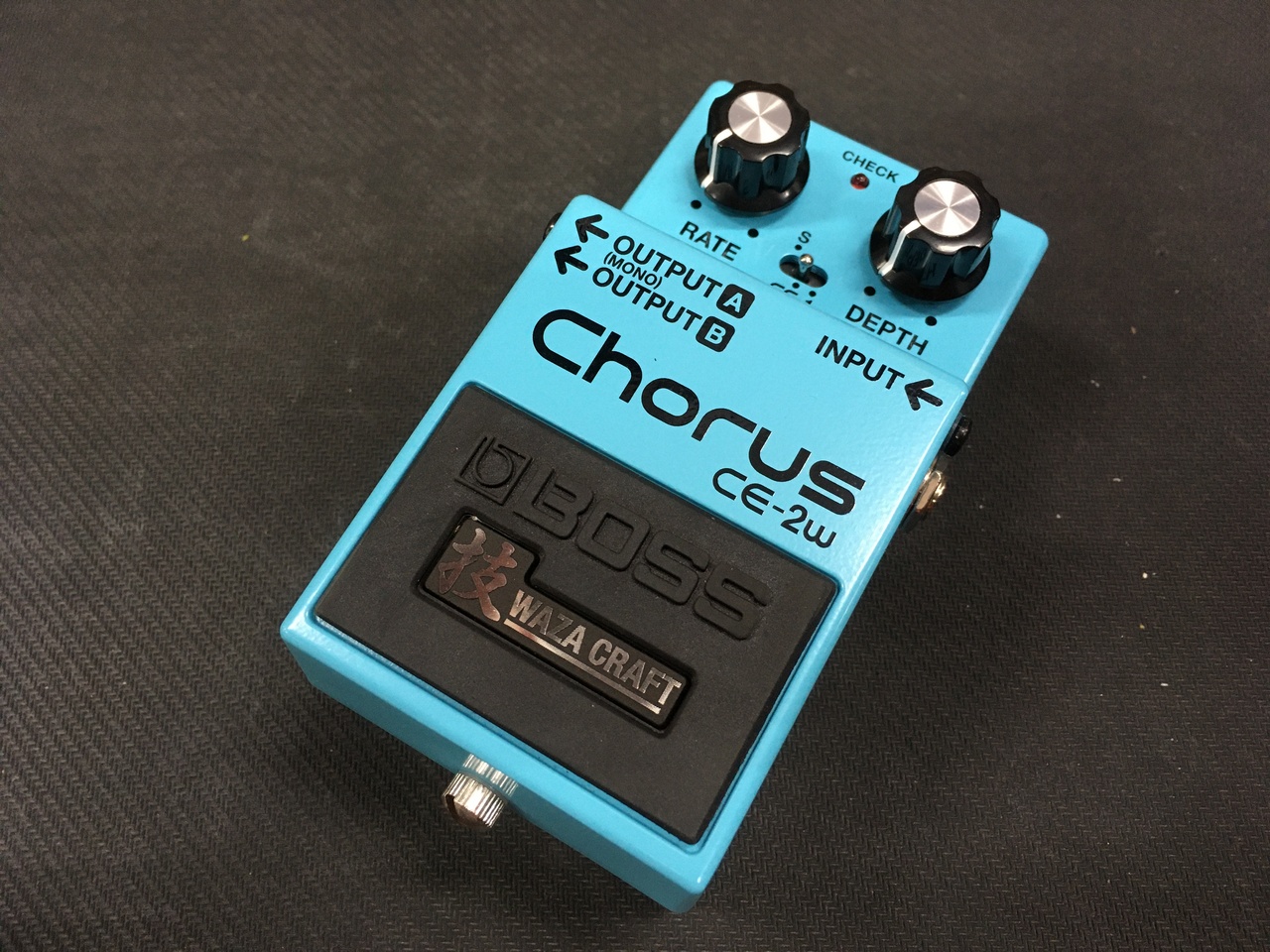 BOSS CE-2w Chorus（中古/送料無料）【楽器検索デジマート】