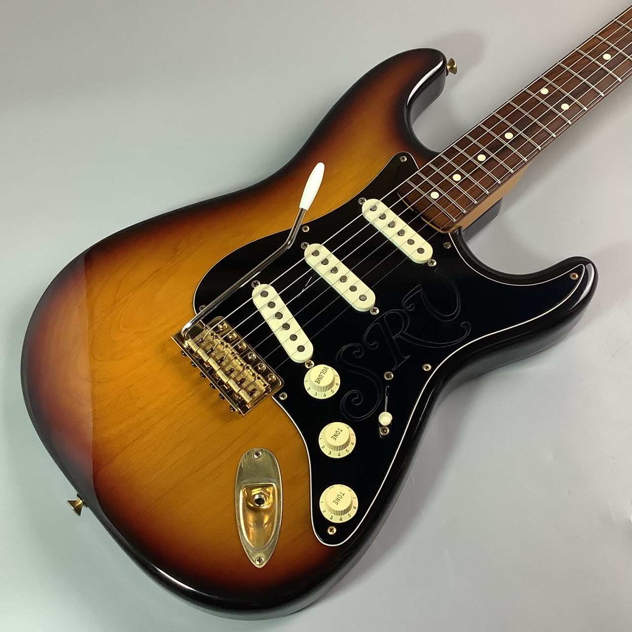 Fender STEVIE RAY VAUGHAN STRATOCASTER（中古/送料無料）【楽器検索