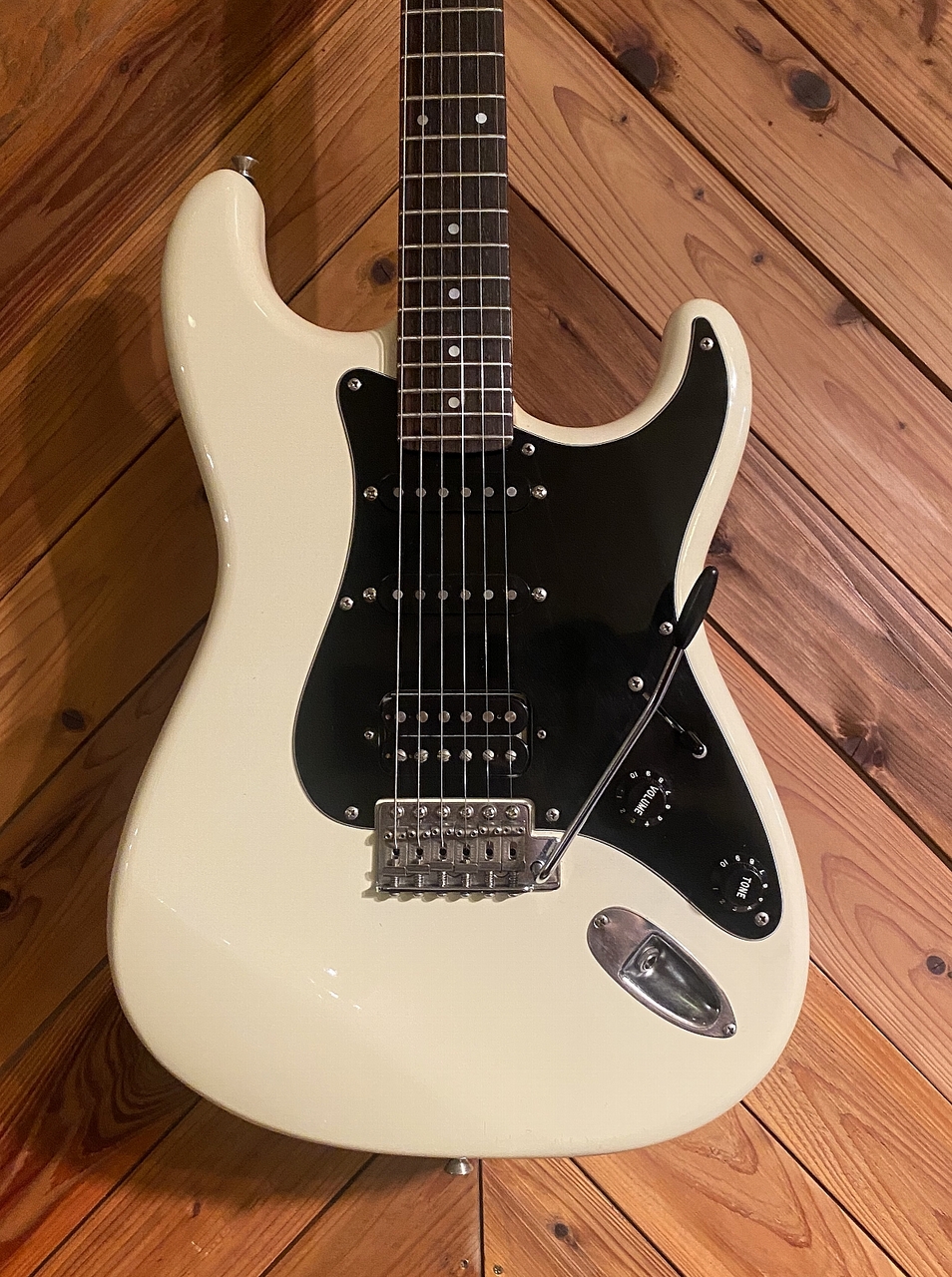 Fender ST 314-60 VINTAGE WHITE SSH（ビンテージ）【楽器検索デジマート】
