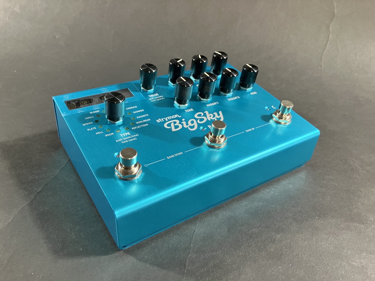 スペシャルオファ BigSky strymon 本体のみ リバーブ 滑り止めテープ