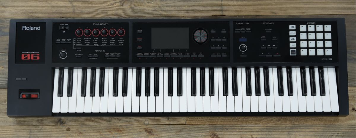 Roland FA-06 + ペダル