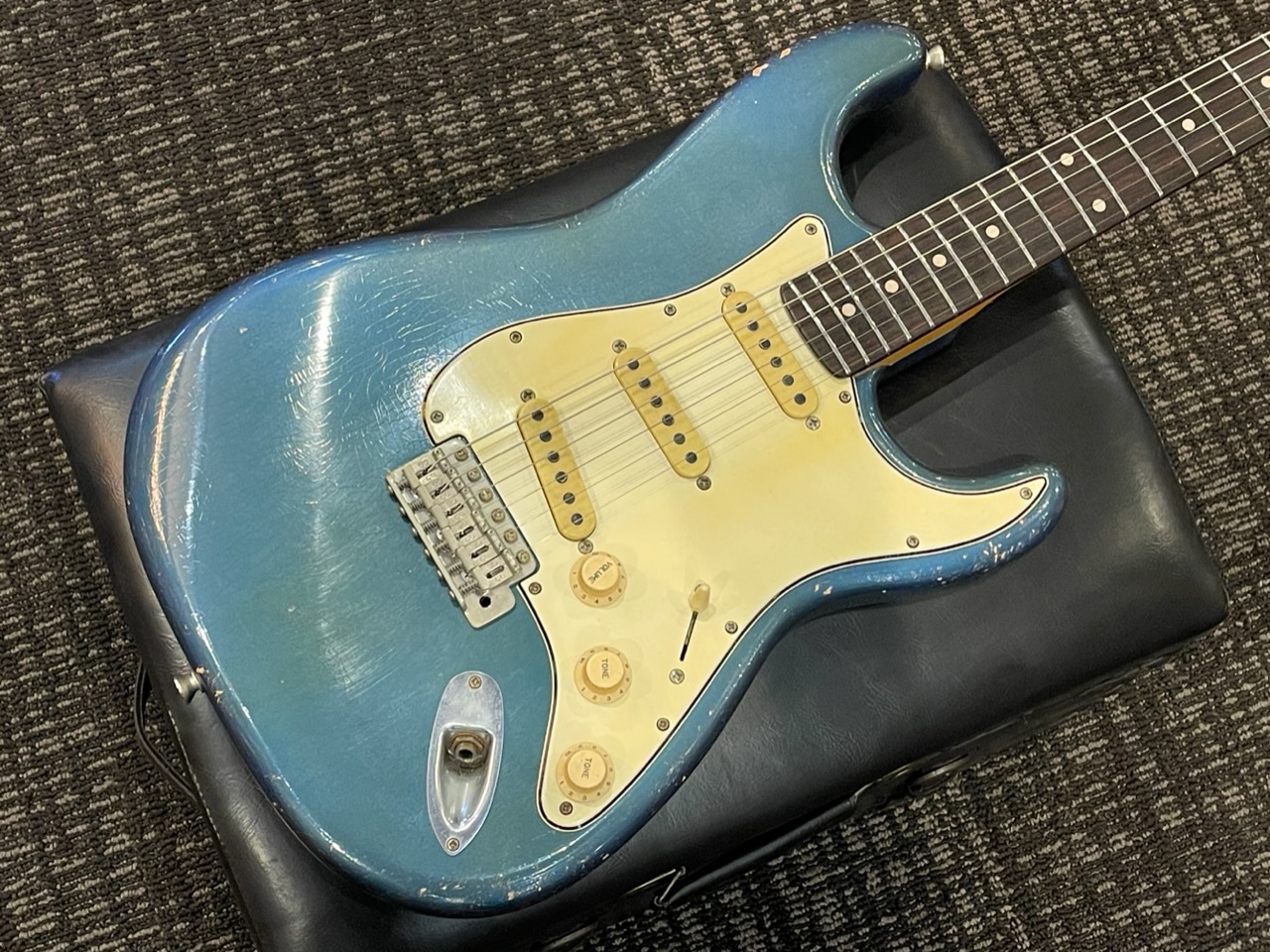 M.B.Guitars 62-S Slab Lake Placid Blue Aged 【イギリス製】【ちょい ...