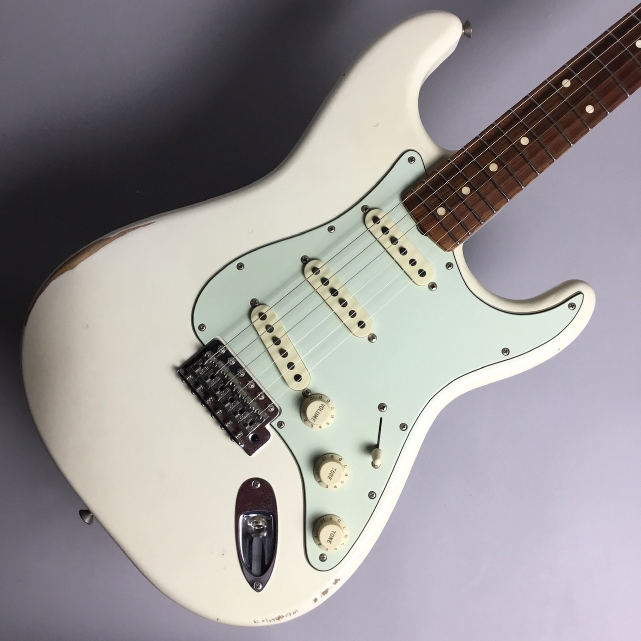 Fender road worn 60s stratocaster olympic white Clearance