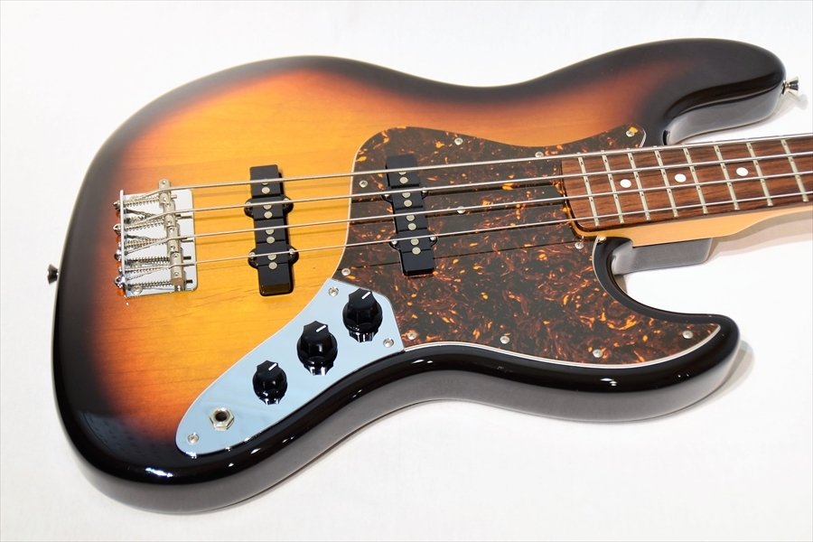 大人気☆ ミディアムスケール Fender Japan JAZZ BASS 3TS - 通販