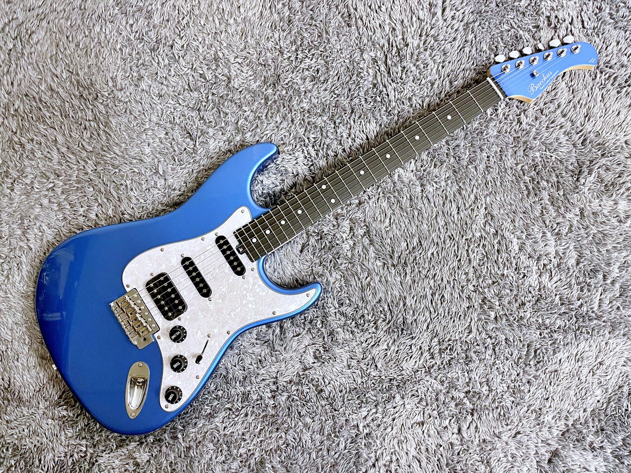 ストラトキャスター ブレンダー回路 多彩な音作りが可能