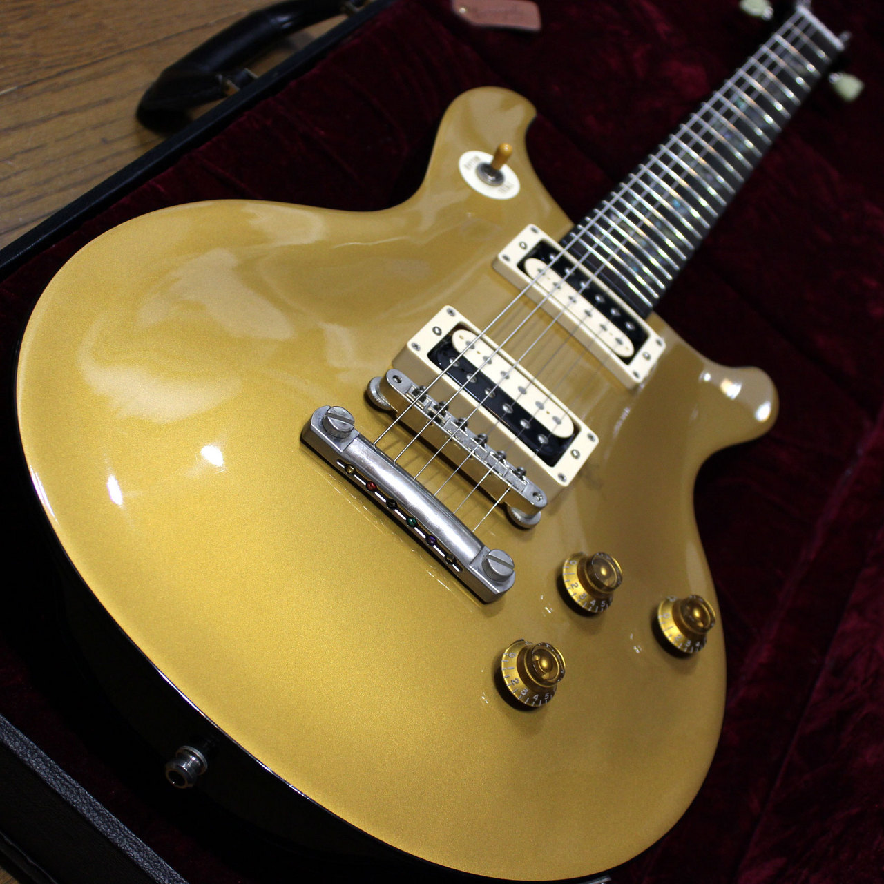 gibson custom shop tak matsumoto dc korina