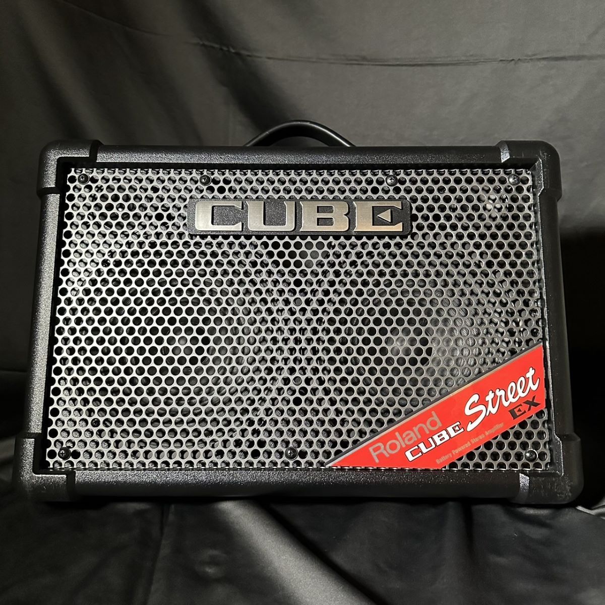 ローランド ROLAND CUBE Street EX BK 乾電池駆動可能 ステレオ ポータブルアンプ - 楽器、器材