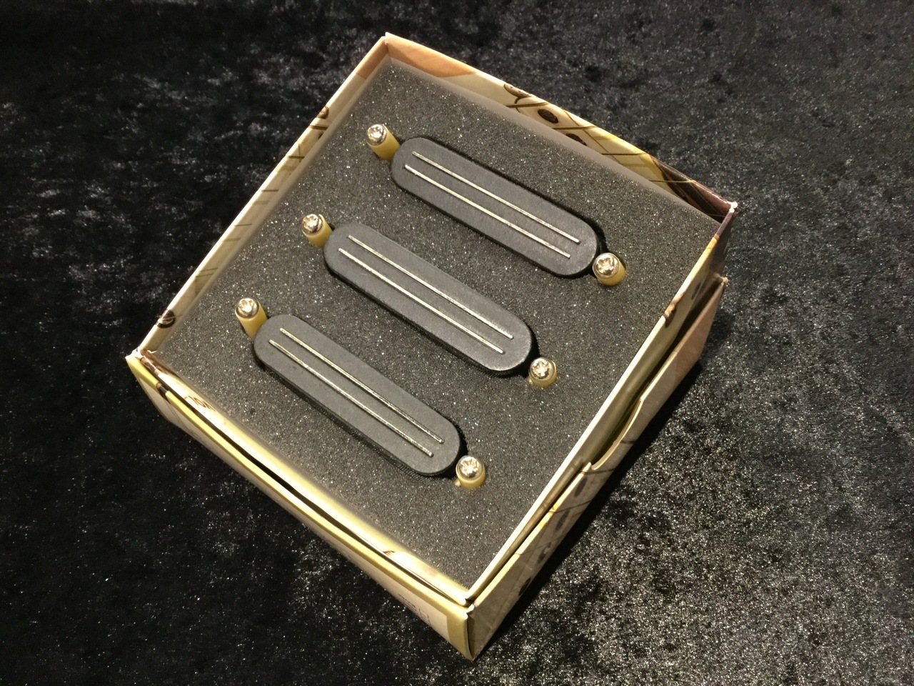 Bare Knuckle Pickups Cobra - エレキギター