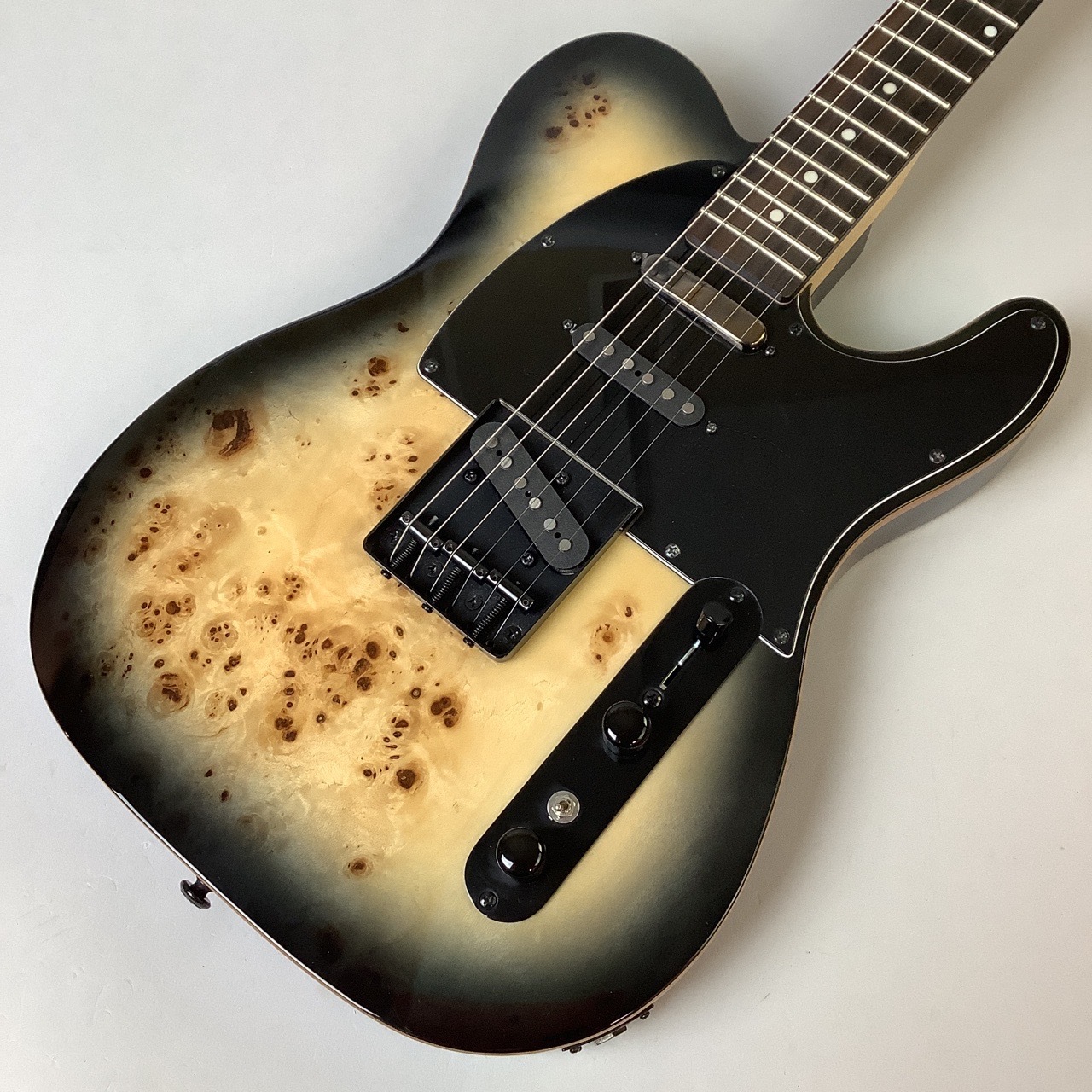 Michael Kelly Guitars / Stratocaster 未使用 - 楽器・機材