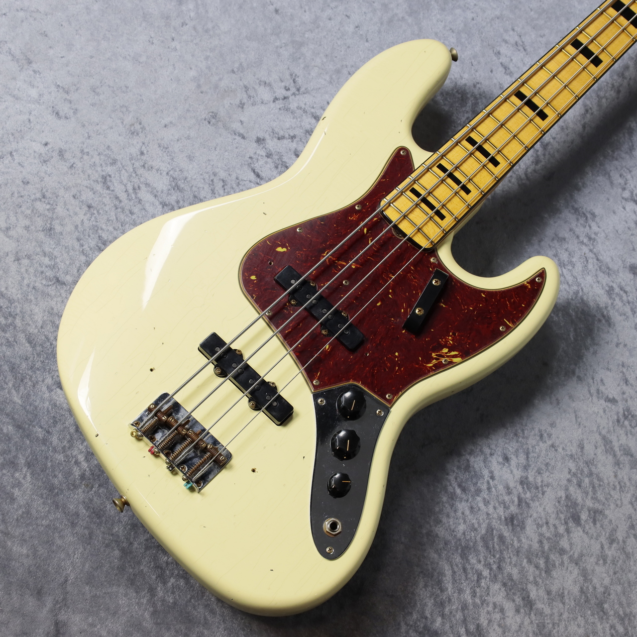 Fender Custom Shop 1968 Jazz Bass Journeyman Relic -Vintage White