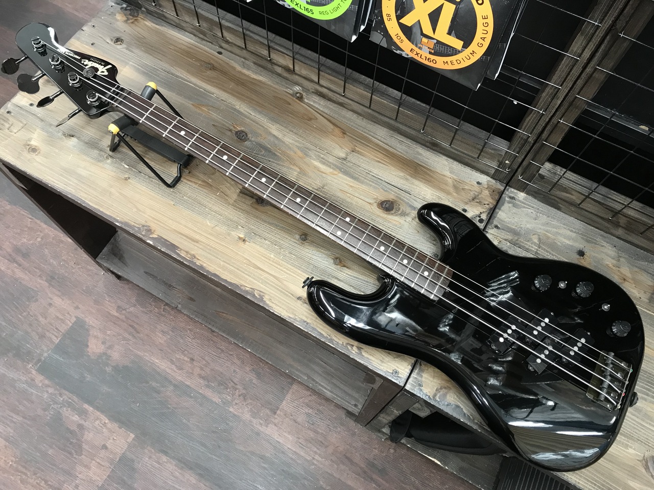 Fender Japan プレベ Precision Bass PB abitur.gnesin-academy.ru