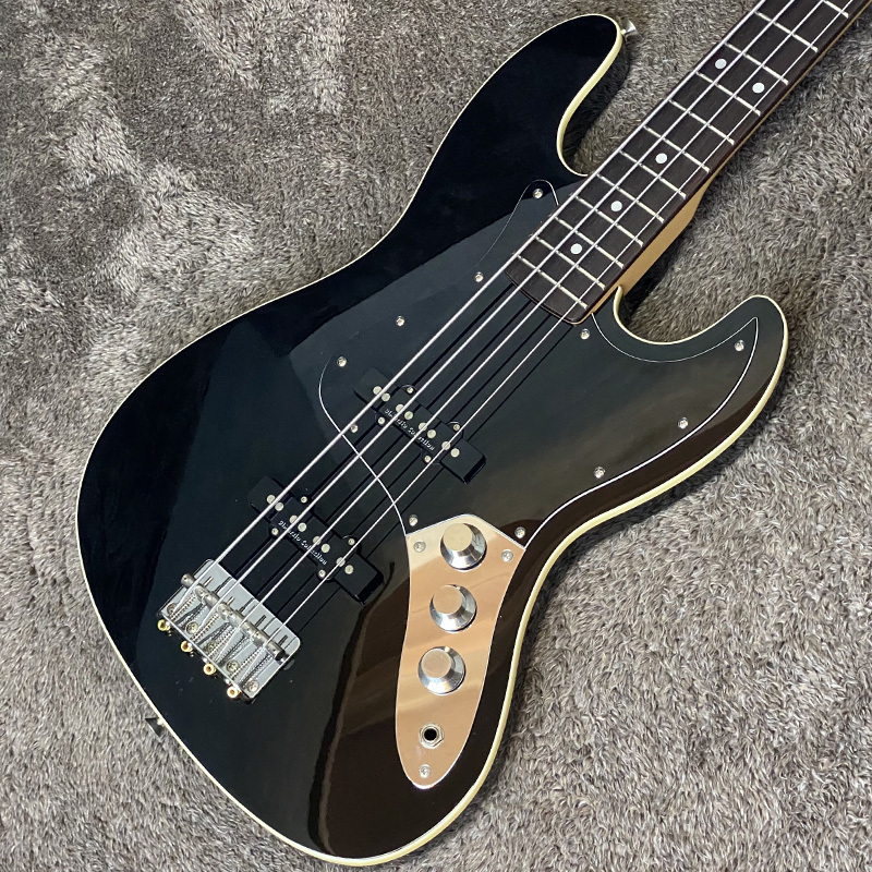 上品】 Aerodyne Japan Fender Jazz ケース付 Bass ギター - powertee.com