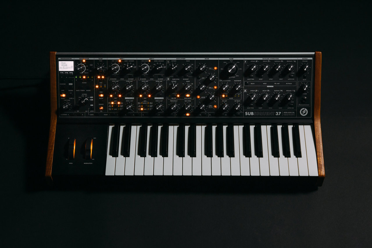 Moog SUBSEQUENT 37（新品特価/送料無料）［デジマートSALE］【楽器