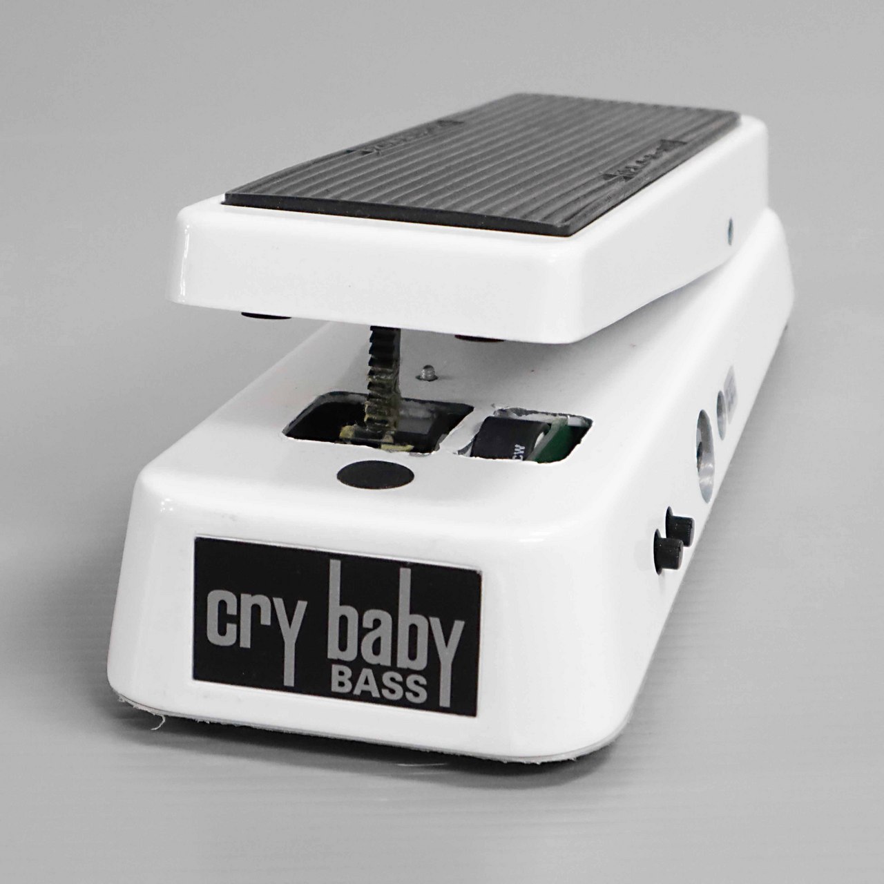 JIM DUNLOP 105Q CRYBABY BASS WAH