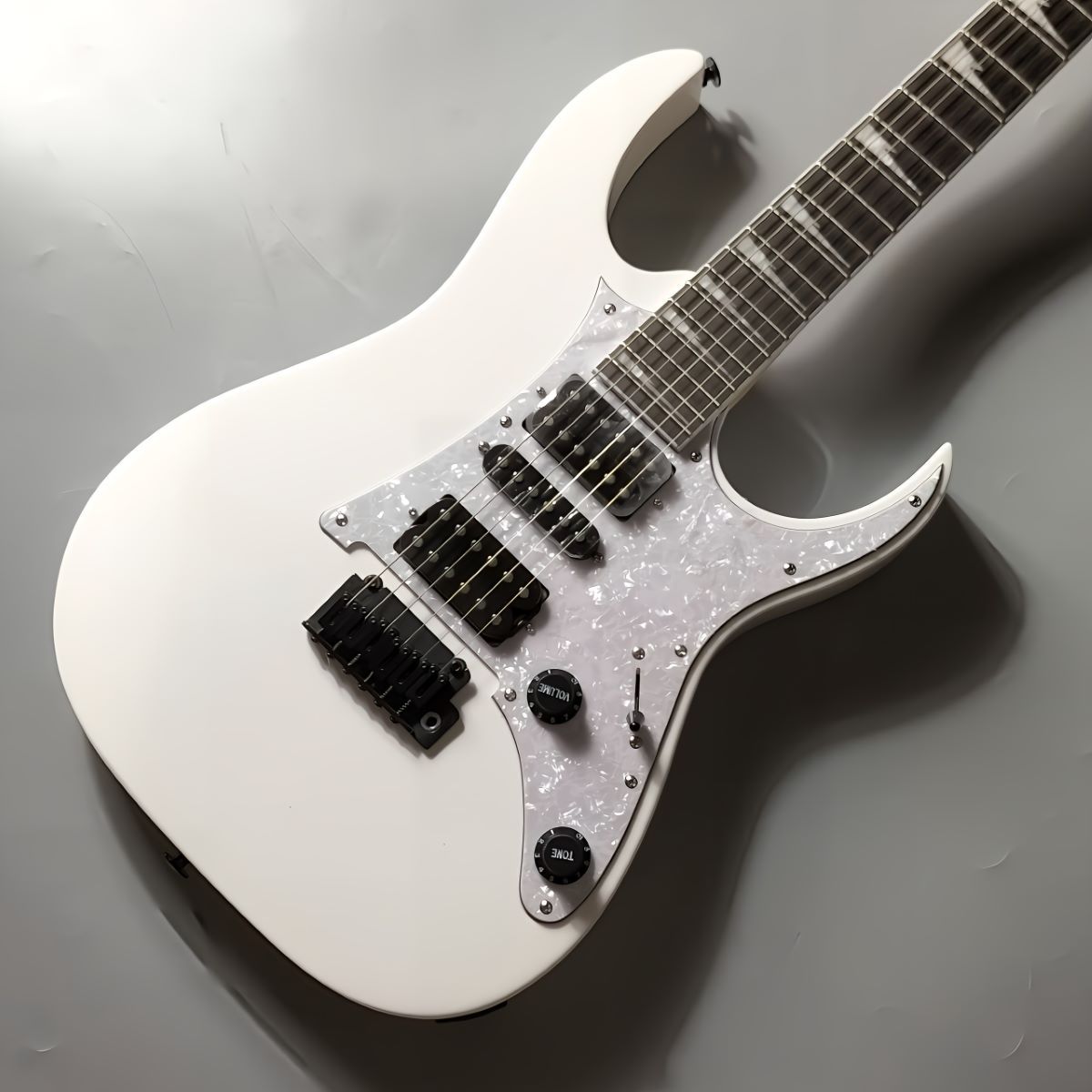 Ibanez RGV250 WH ホワイト エレキギター ストラト