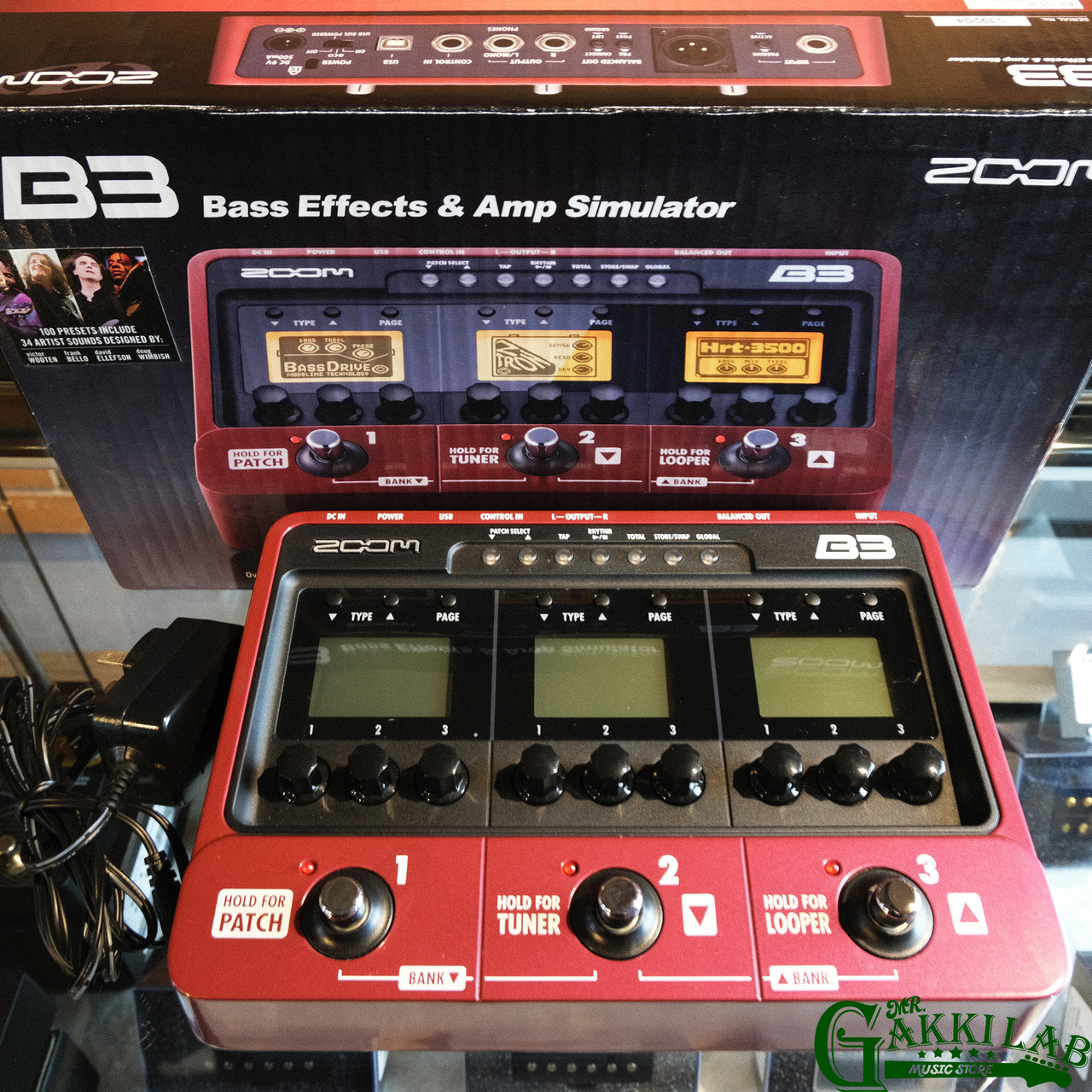 ZOOM B3 / Bass Effects & Amp Simulator Pedal【現物写真】（中古