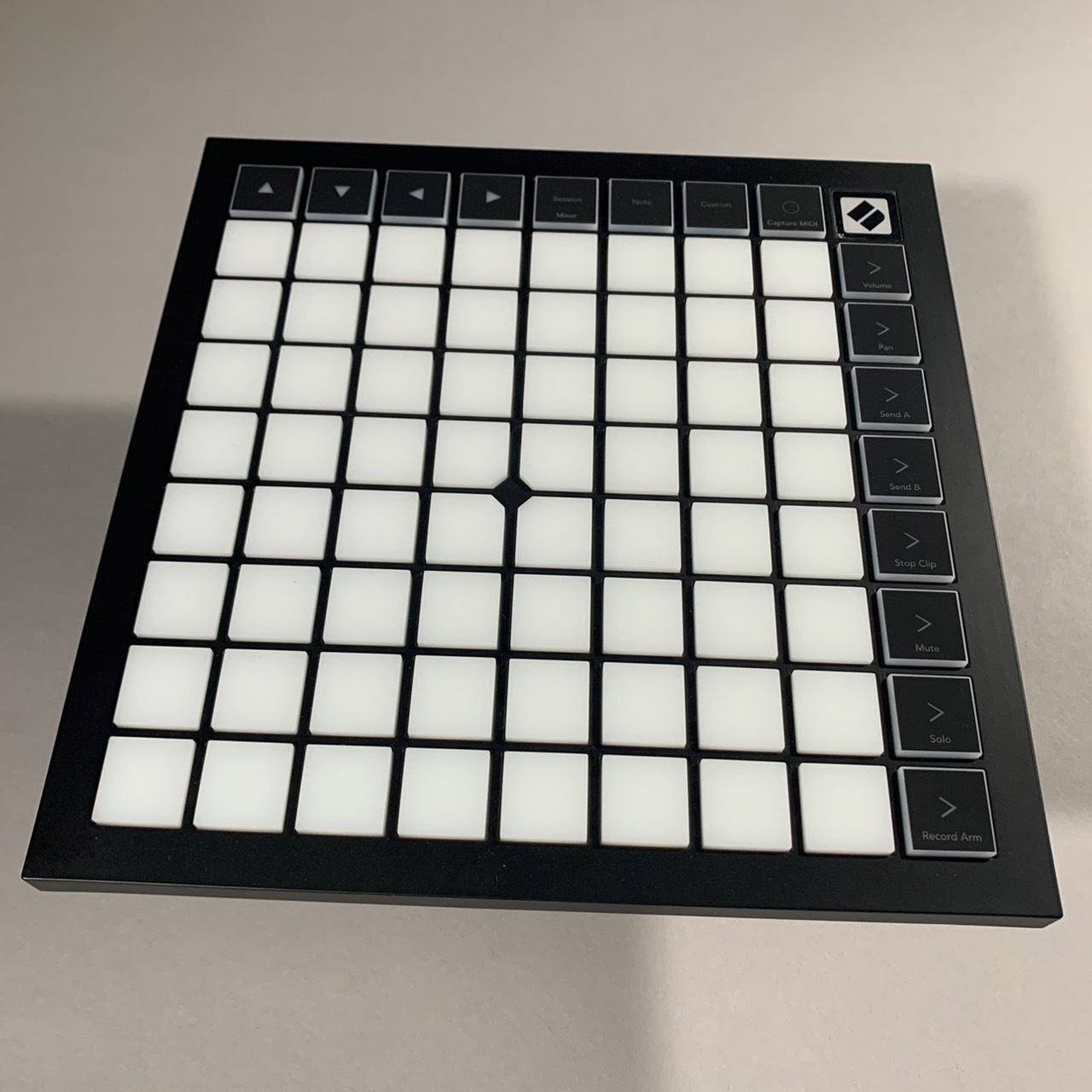 Novation Launchpad X 【展示品特価 / 即納可】（B級特価）【楽器検索