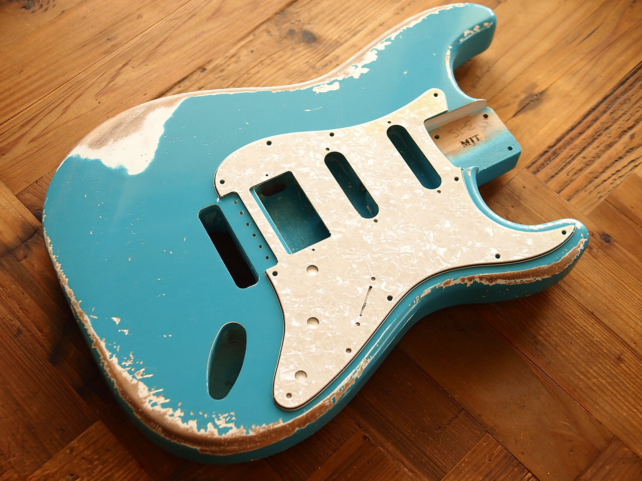 MJT Stratocaster Type Body HSS - Alder - Tiffany Blue - Heavy
