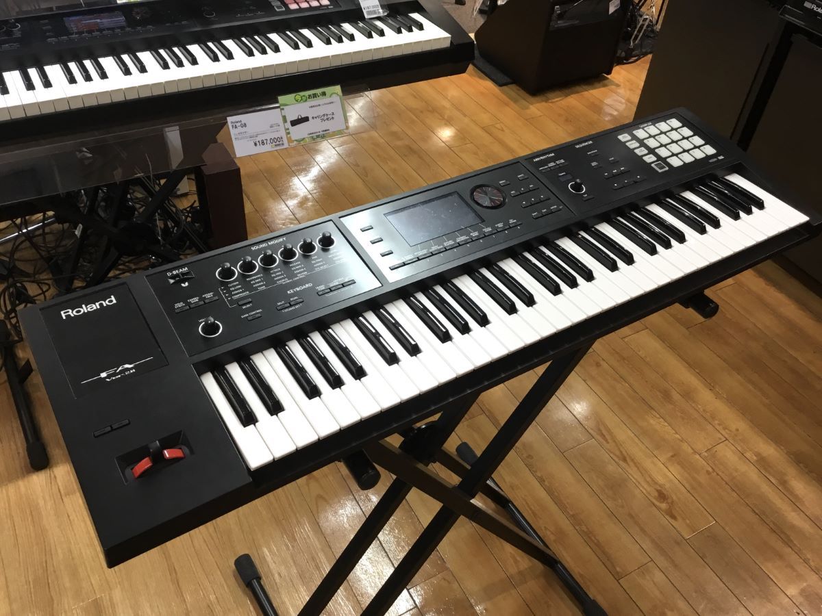 Roland FA-06 ブラック 61鍵盤 専用ケース付属！（B級特価/送料無料