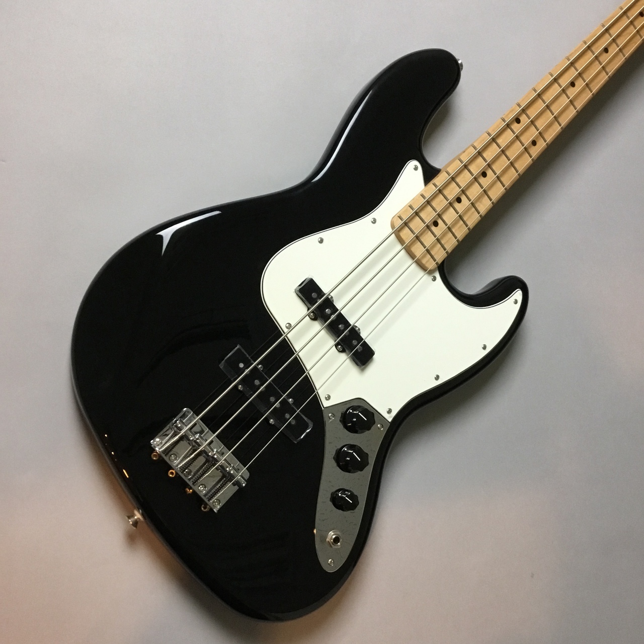 柔らかな質感の Fender Japan / JB-STD Fender Japan(フェンダー