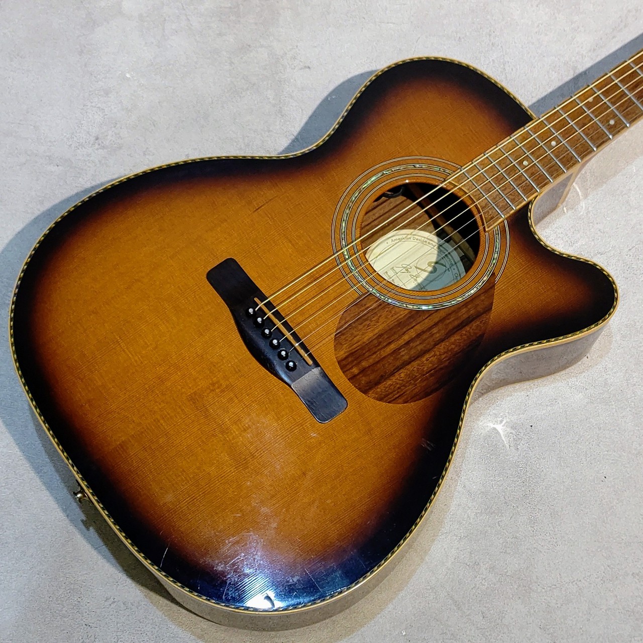 Greg Bennett OM-15/CE エレアコ ギター