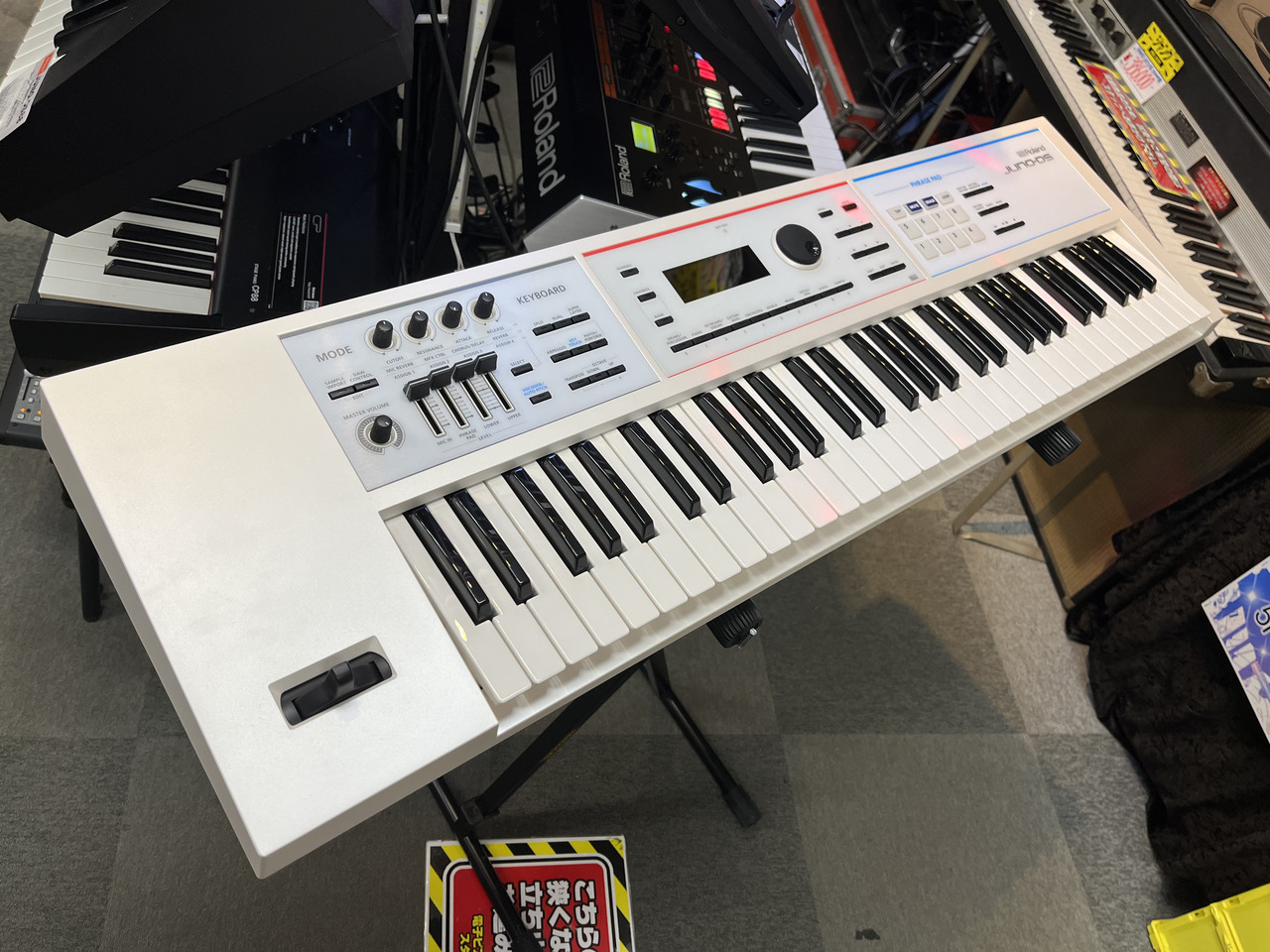 Roland JUNO-DS-61 BK【中古】（中古）【楽器検索デジマート】