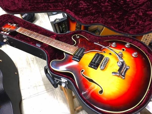 Mosrite CELEBRITY 1960年代 モズライト 超貴重品 Semie Moseley