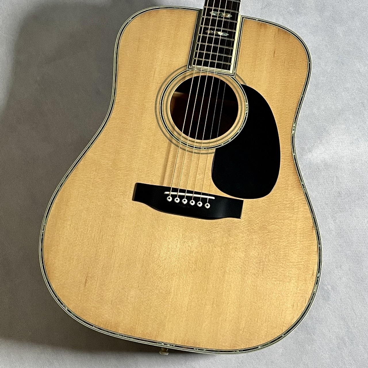 Morris W-39M アコースティックギター　アコギ　美品ハードケース付属します
