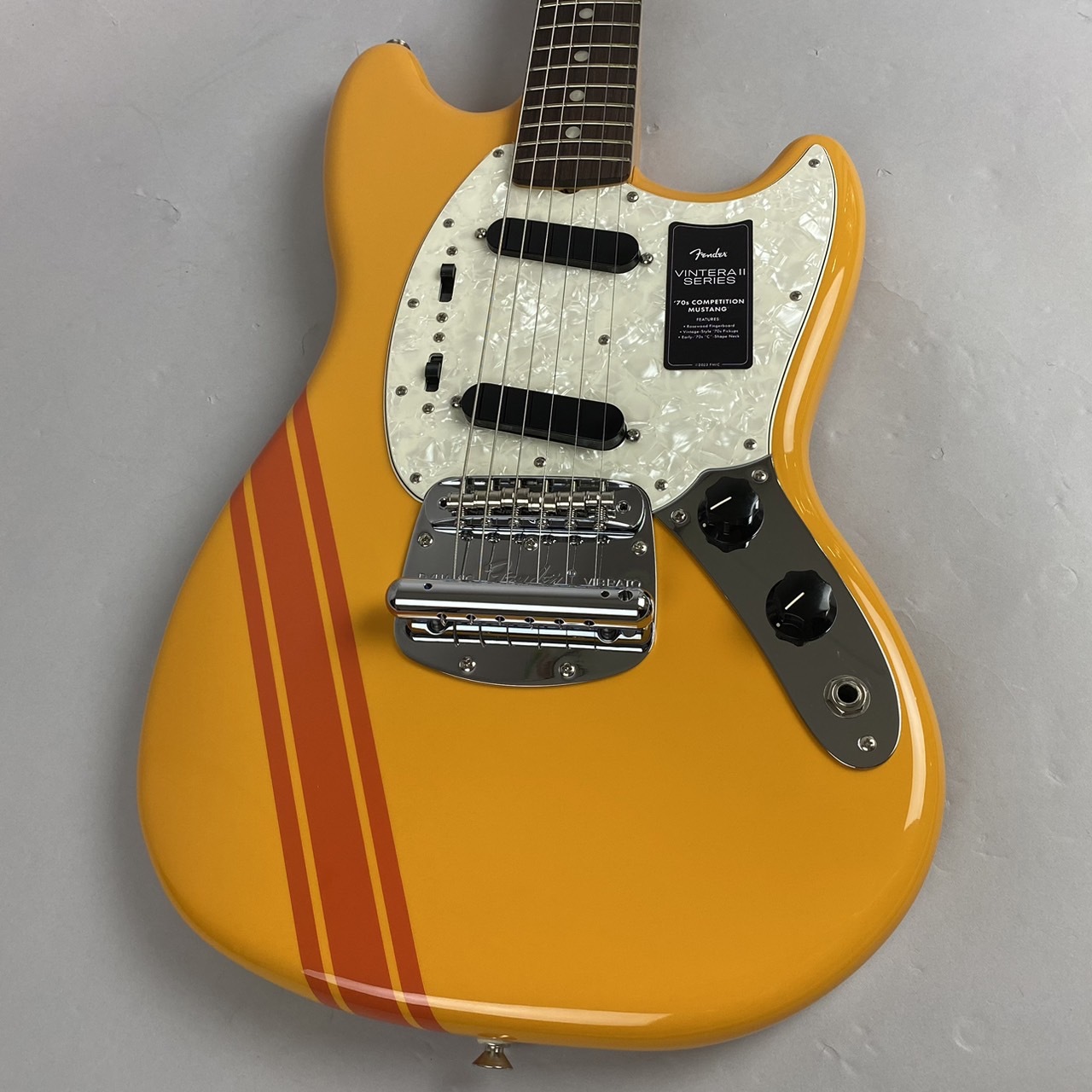Fender Vintera II '70s Competition Mustang, Rosewood Fingerboard