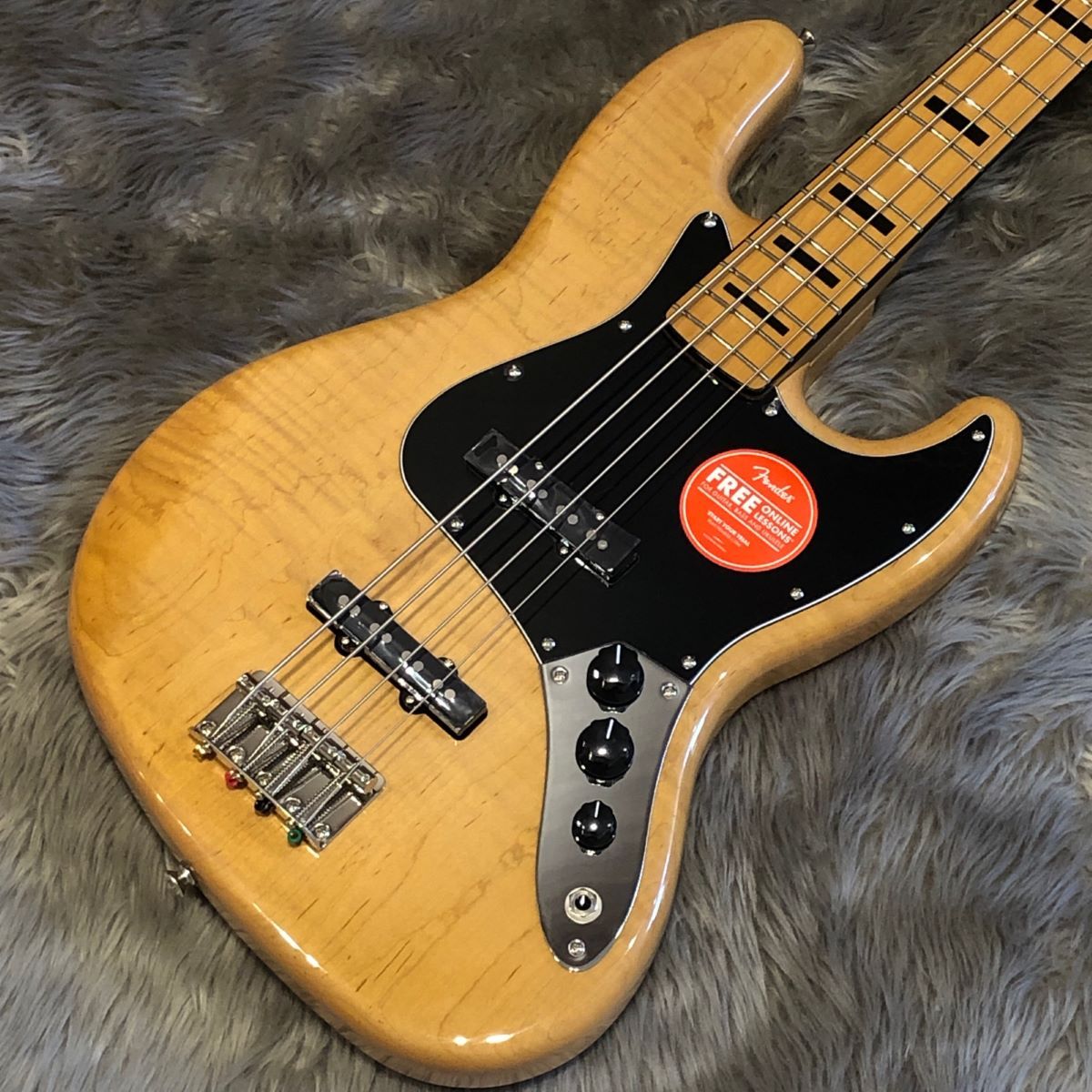 Squier by Fender Classic Vibe '70s Jazz Bass Maple Fingerboard