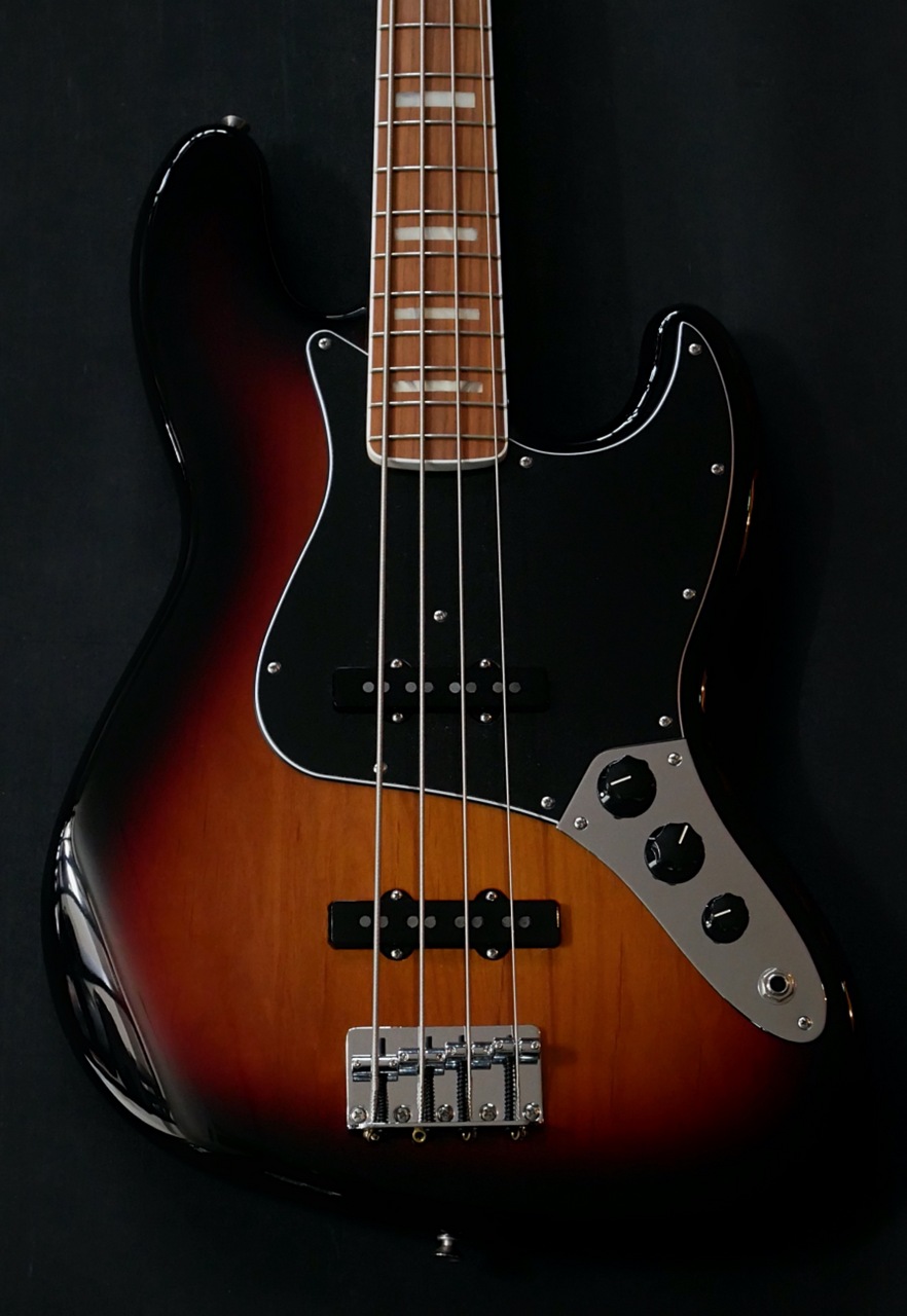 Bass　Fender　70s　Vintera　Jazz