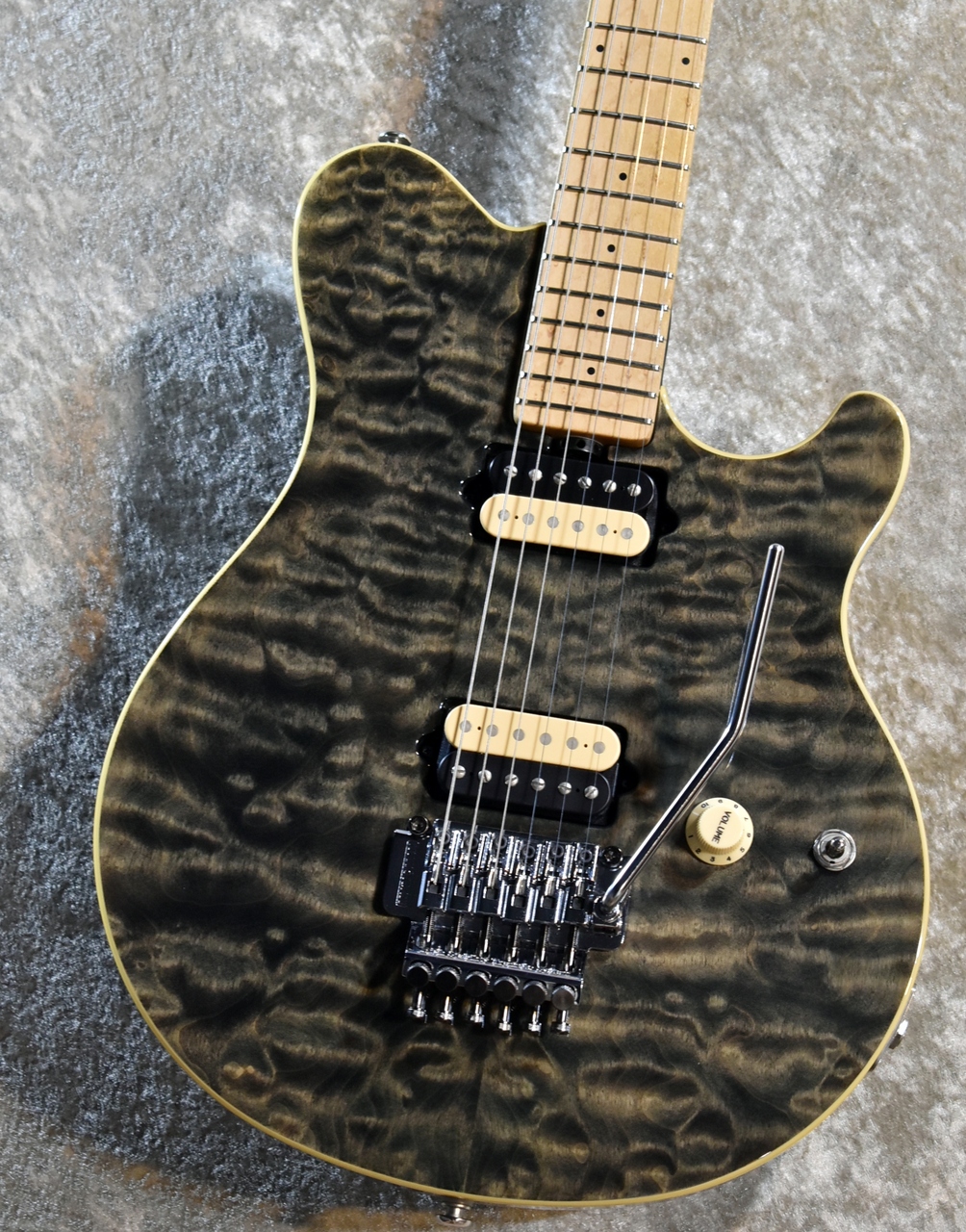 MUSIC MAN USA AXIS Trans Black【美品中古】【軽量3.34kg!】（中古