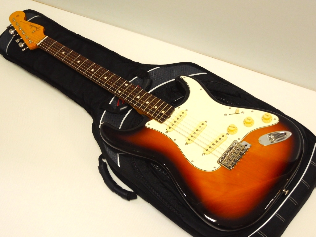 安い ストア通販 Fender Japan ST62-105DMC エレキギター PRIMAVARA