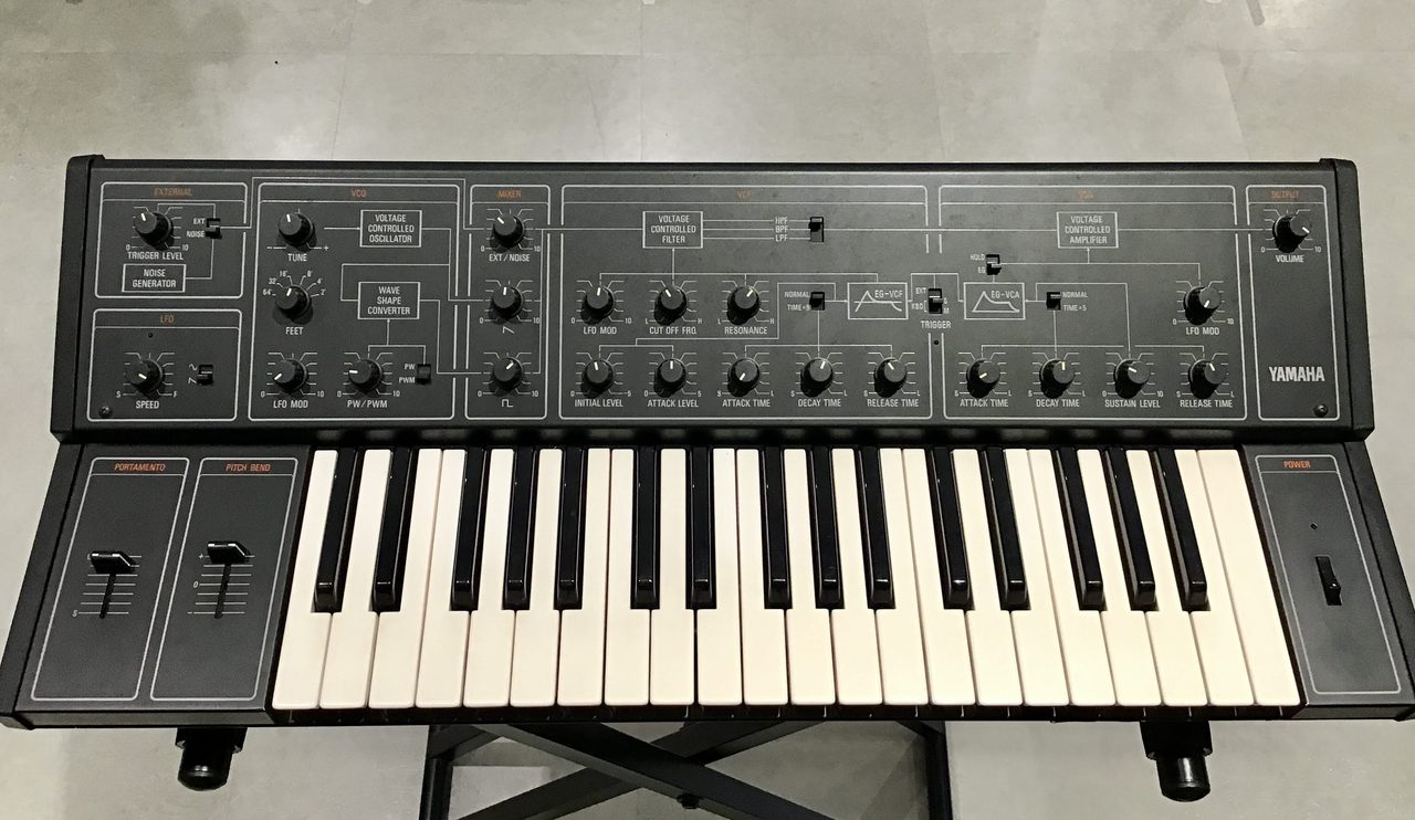 YAMAHA CS-10 アナログシンセサイザー-