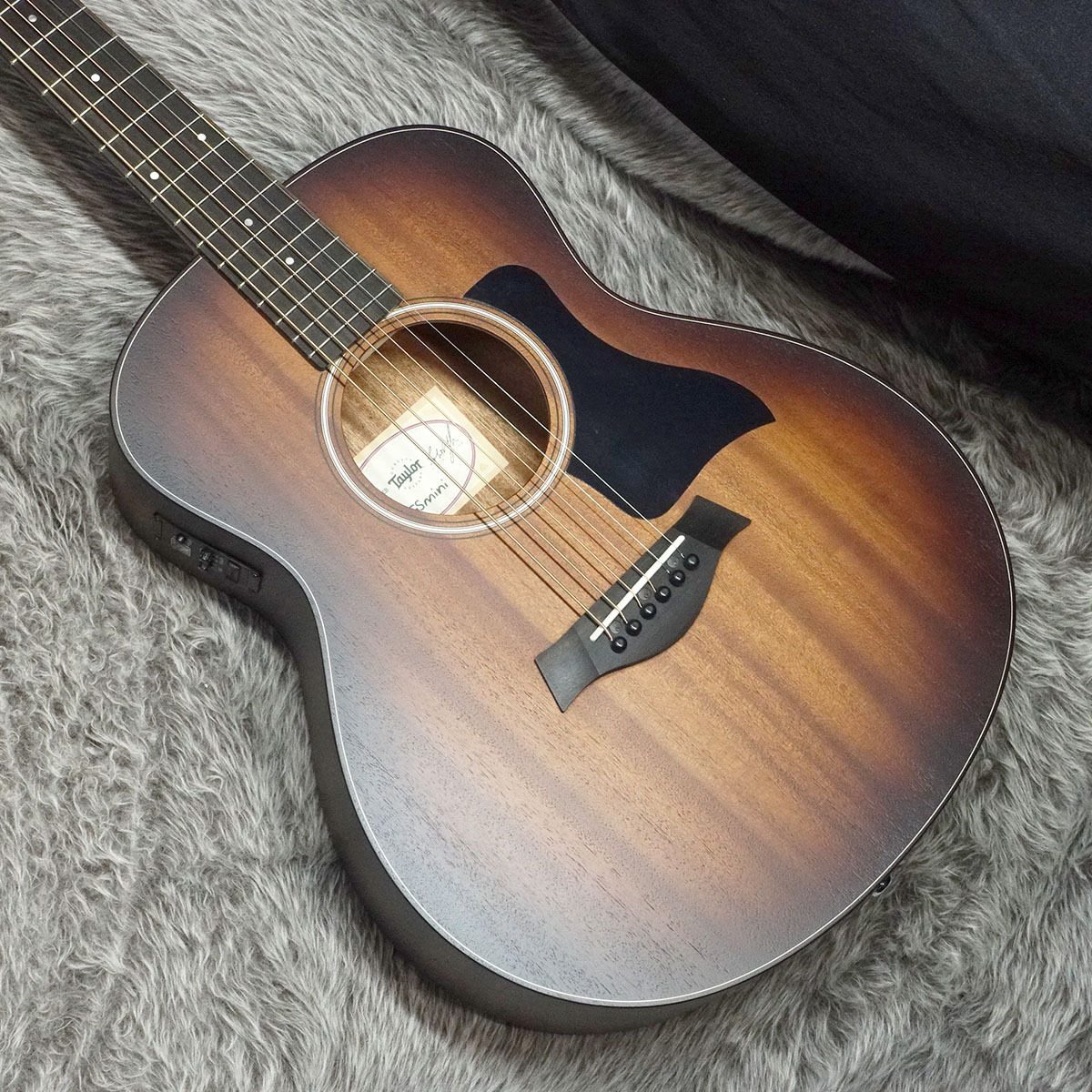 Taylor GS Mini e Mahogany Shaded Edge Burst（新品特価/送料無料