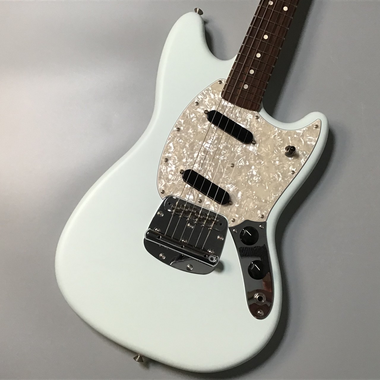 Fender AMERICAN PERFORMER MUSTANG ムスタング（中古）【楽器検索