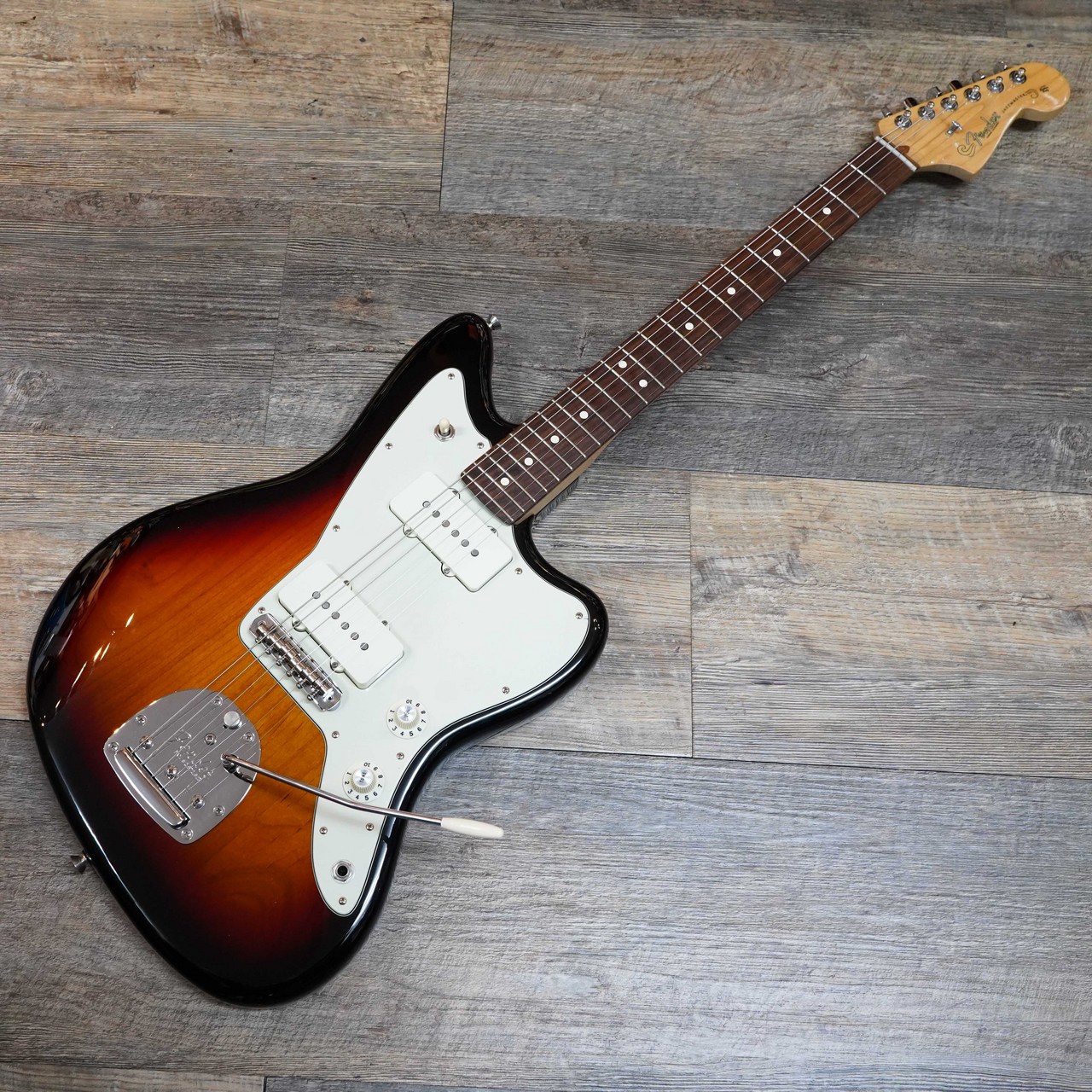 Fender American Professional Jazzmaster（中古）【楽器検索デジマート】